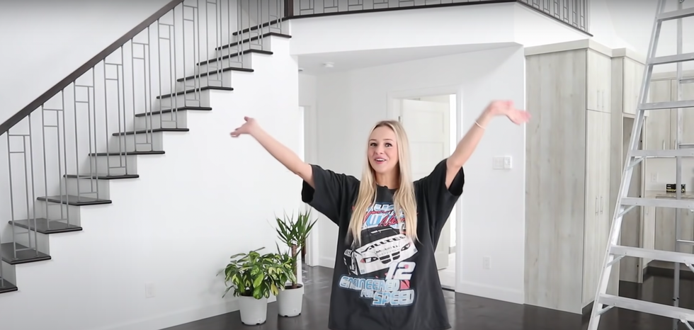 Am\u00e9lie Henry dans son nouveau condo.