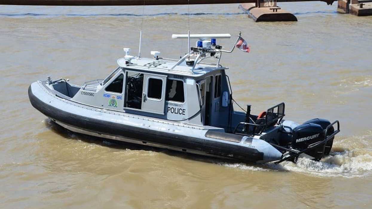 American Boated Into Canada To See His Girlfriend & RCMP Fined Him $1000 For It