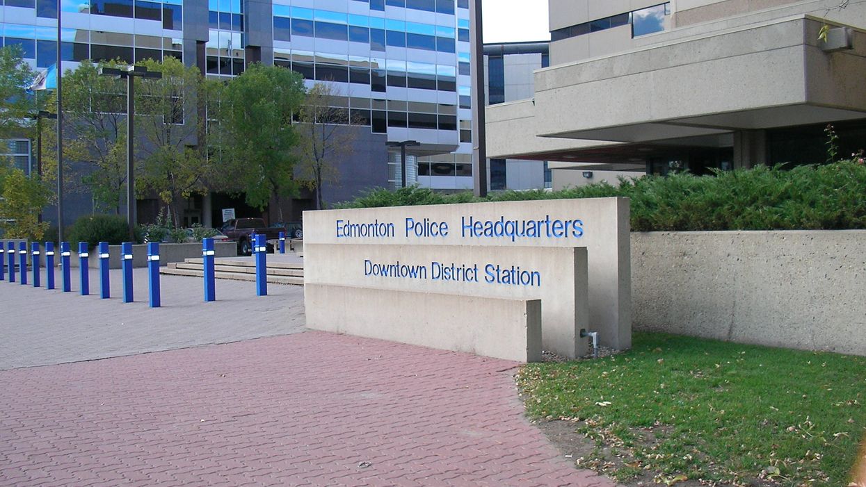 An Edmonton Police Officer Is Under Review For Posting A Drug Arrest Photo (PHOTO)