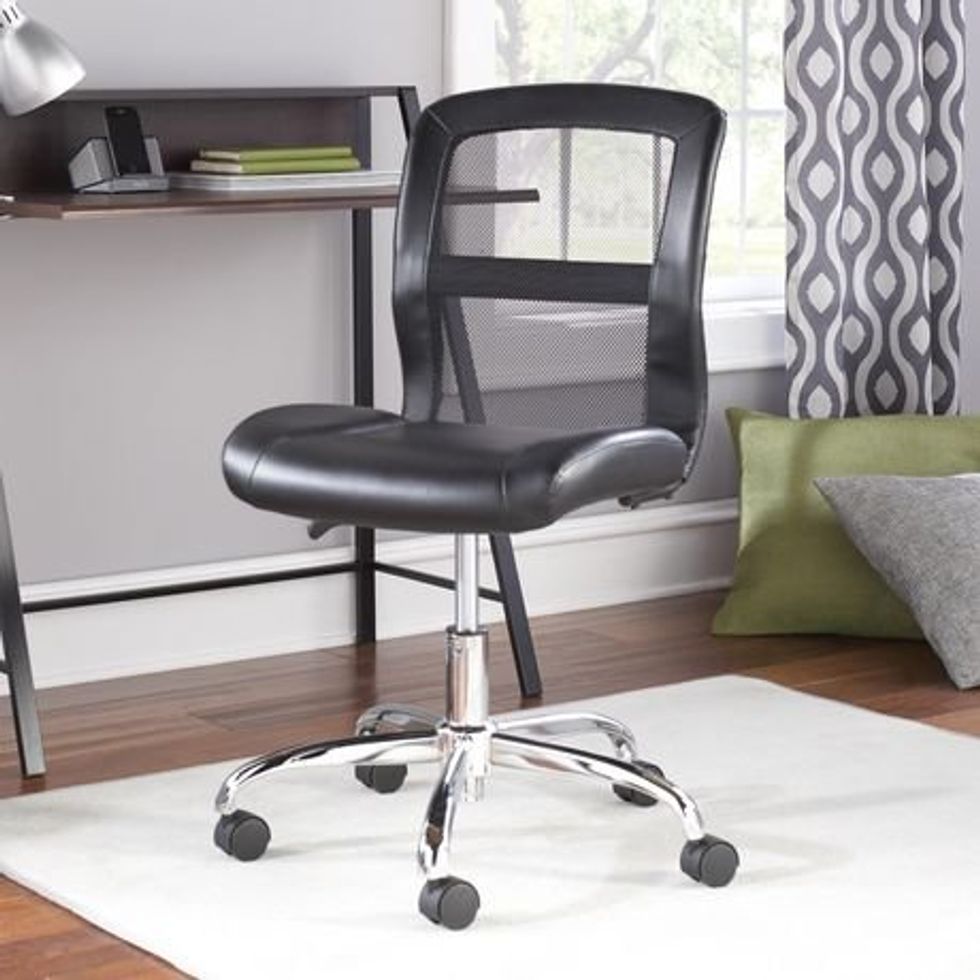An image of the office chair.