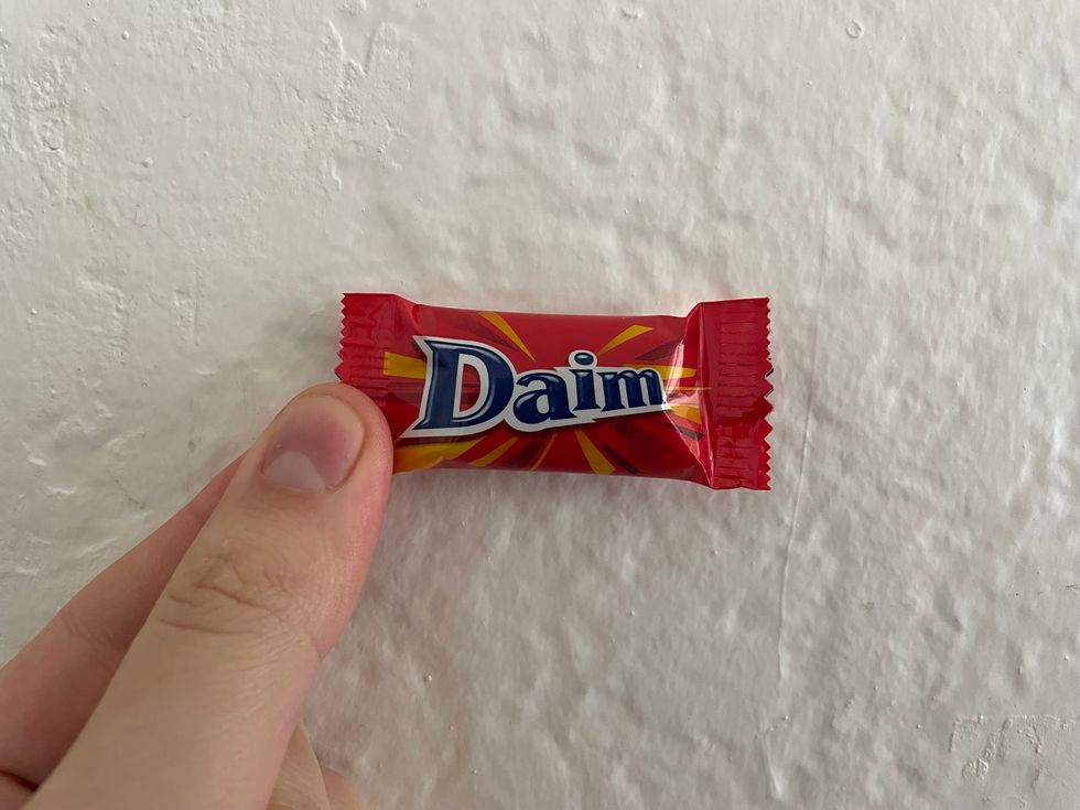 An individual Daim candy bar.