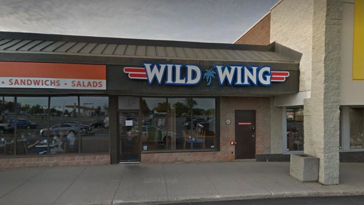 An Ontario Wild Wing's Liquor Licence Was Just Suspended For Breaking COVID-19 Regulations