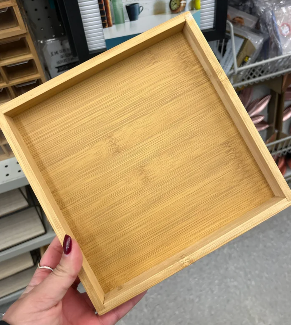 An organization tray.