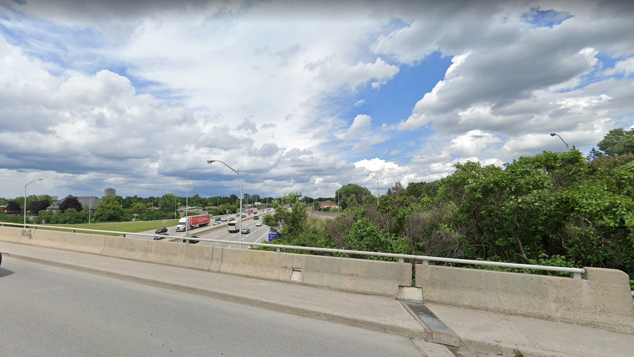 An overpass at 417 and Woodroffe Avenue.