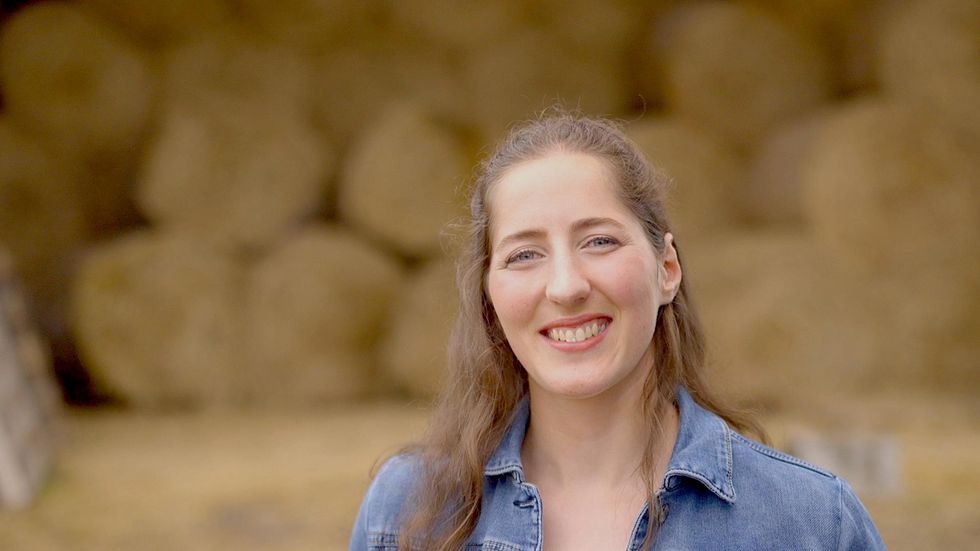 Anne-Sophie de L'amour est dans le pr\u00e9 11.