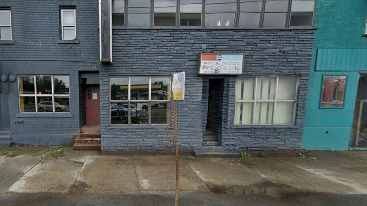 Another Ontario Bar Was Potentially Exposed To COVID-19 & You May Need To Self-Isolate