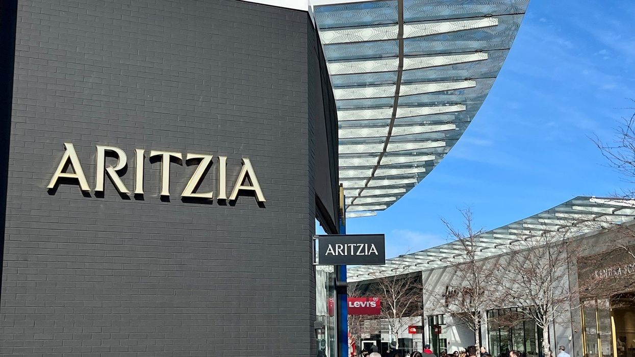 Aritzia storefront.