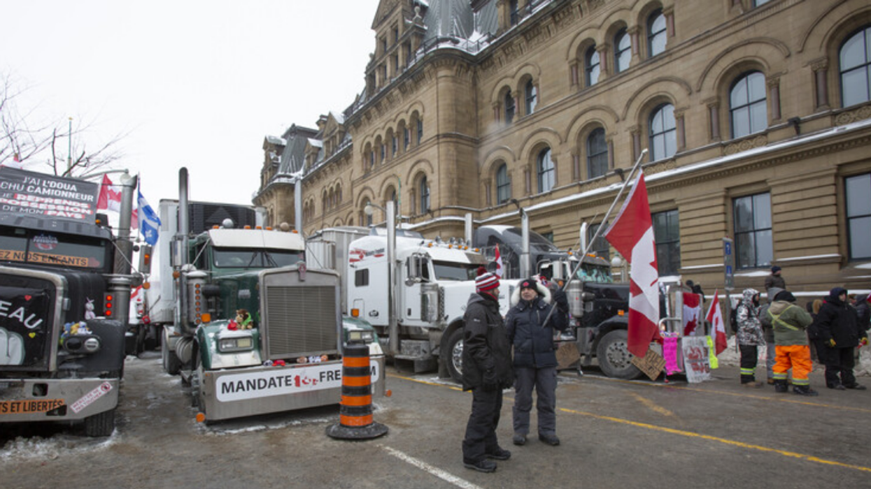 Around 100 Ottawa Convoy Trucks Have Kids Living In Them & It's Complicating Police Work