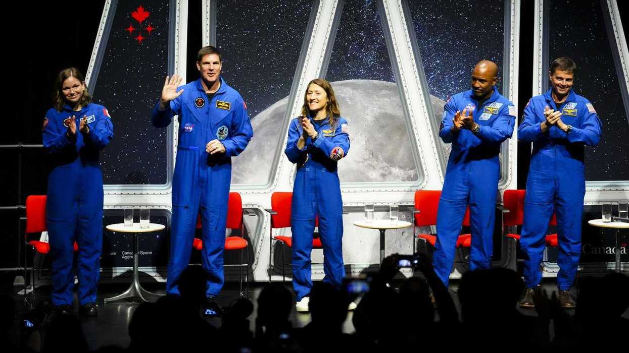 Artemis II team returns to Canadian Space Agency