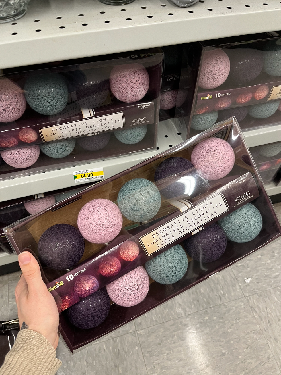 Article saisonnier du Dollarama.