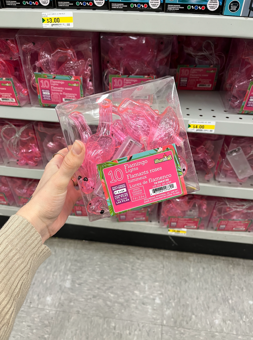 Article saisonnier du Dollarama.