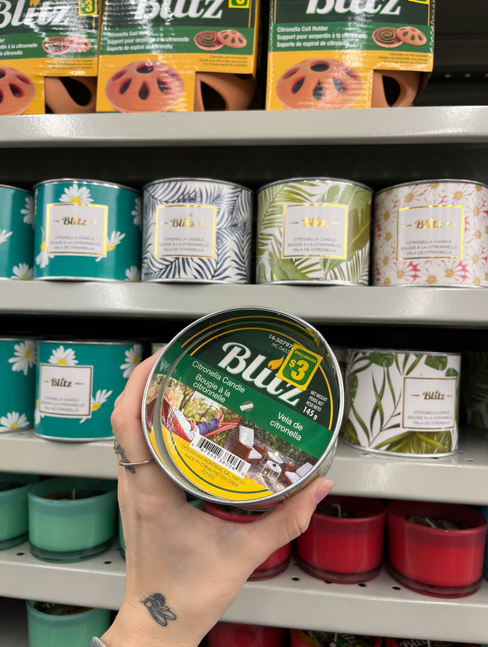 Article saisonnier du Dollarama.