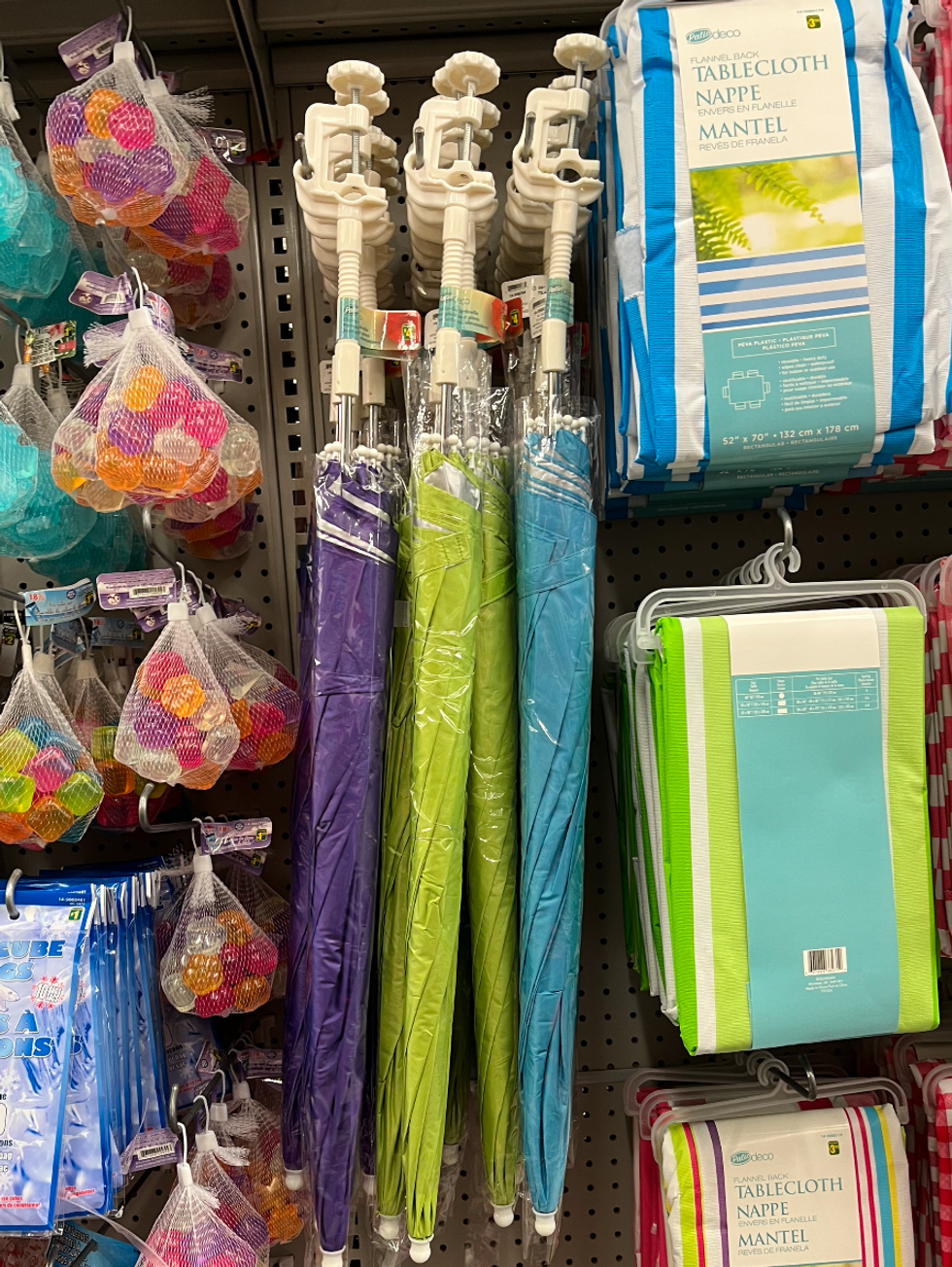 Article saisonnier du Dollarama.