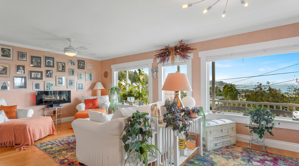 Astoria Area Residential.