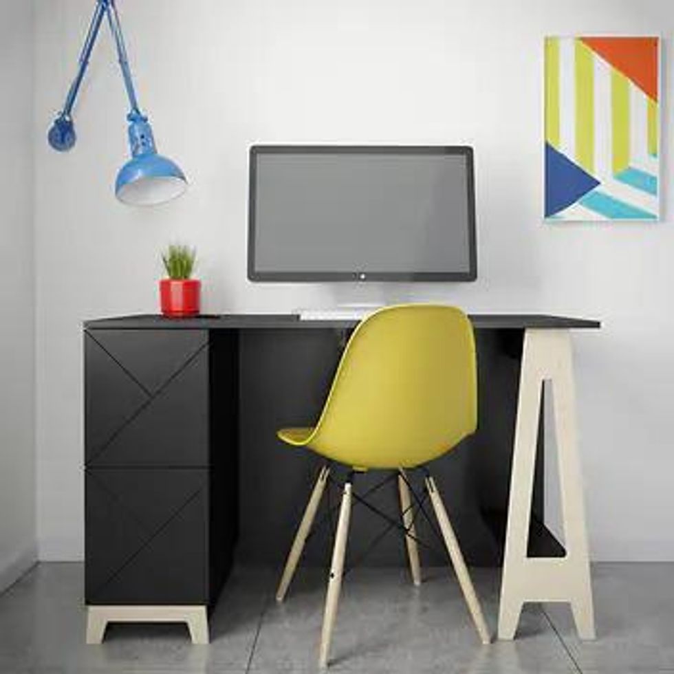Atypik Modern 2-drawer Desk.