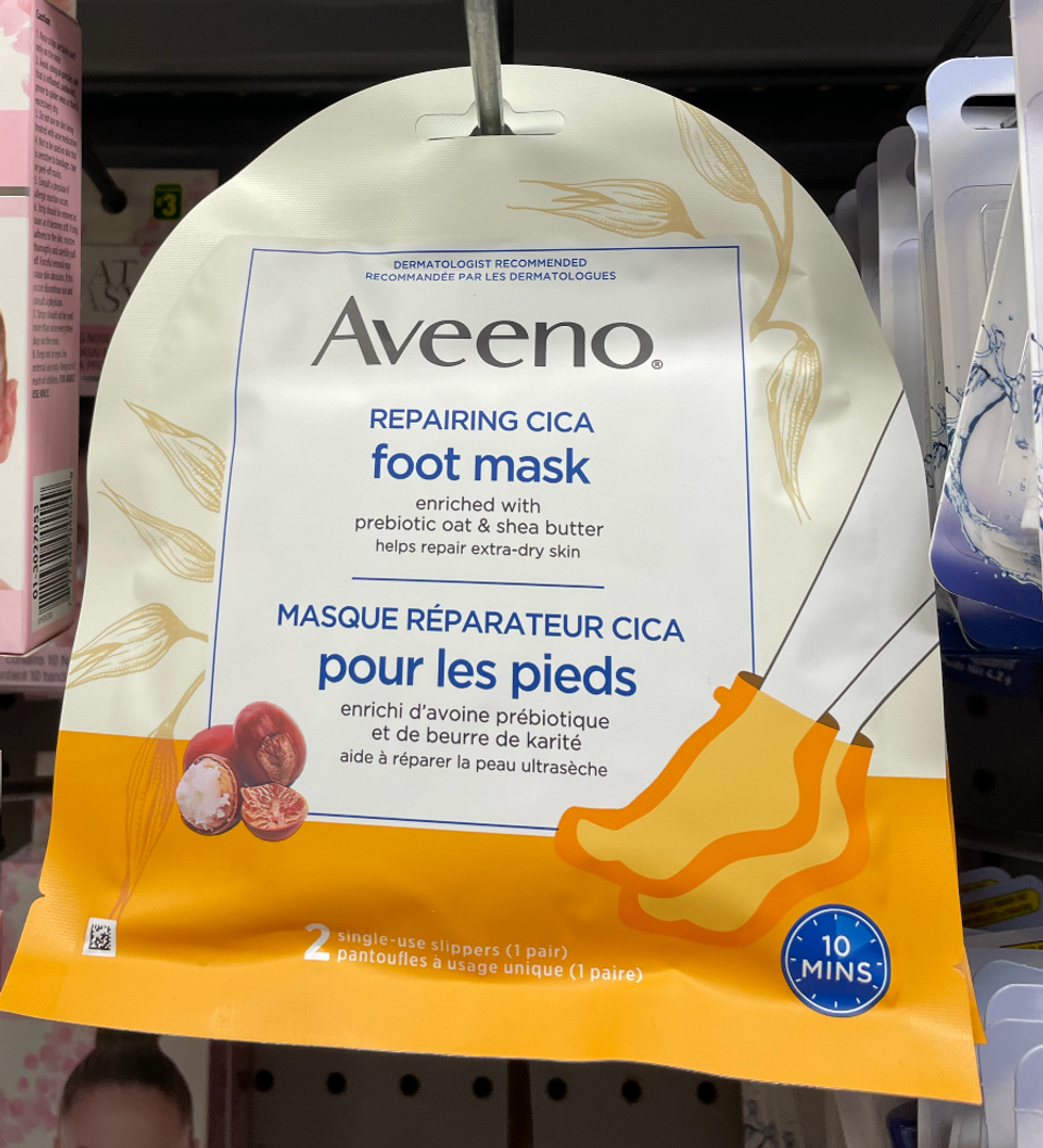 Aveeno Repairing Cica Foot Mask at Dollarama.