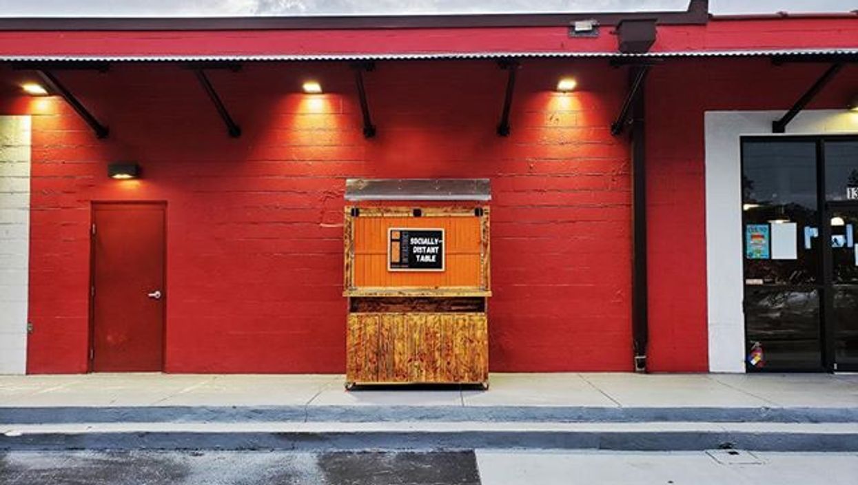 Bars And Restaurants In Orlando With Social Distance Table Almost Led To Arrests