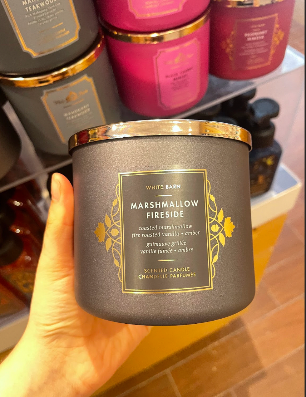 Bath & Body Works candle "Marshmallow Fireside."