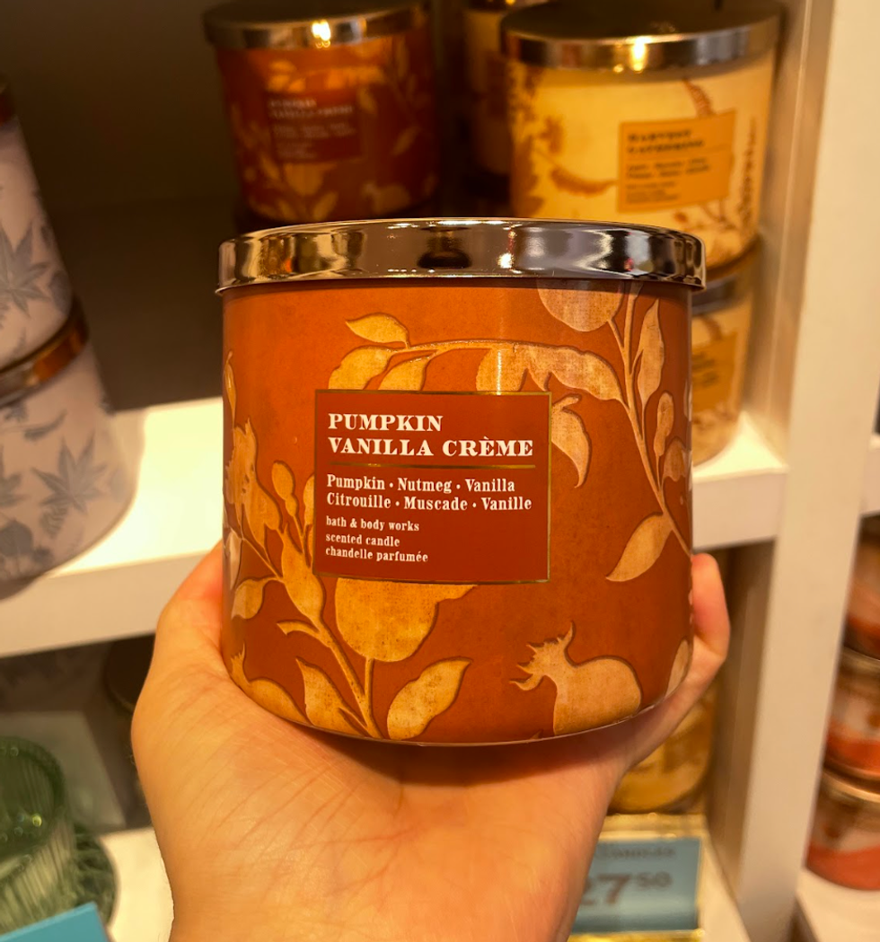 Bath & Body Works candle "Pumpkin Vanilla Cr\u00e8me."
