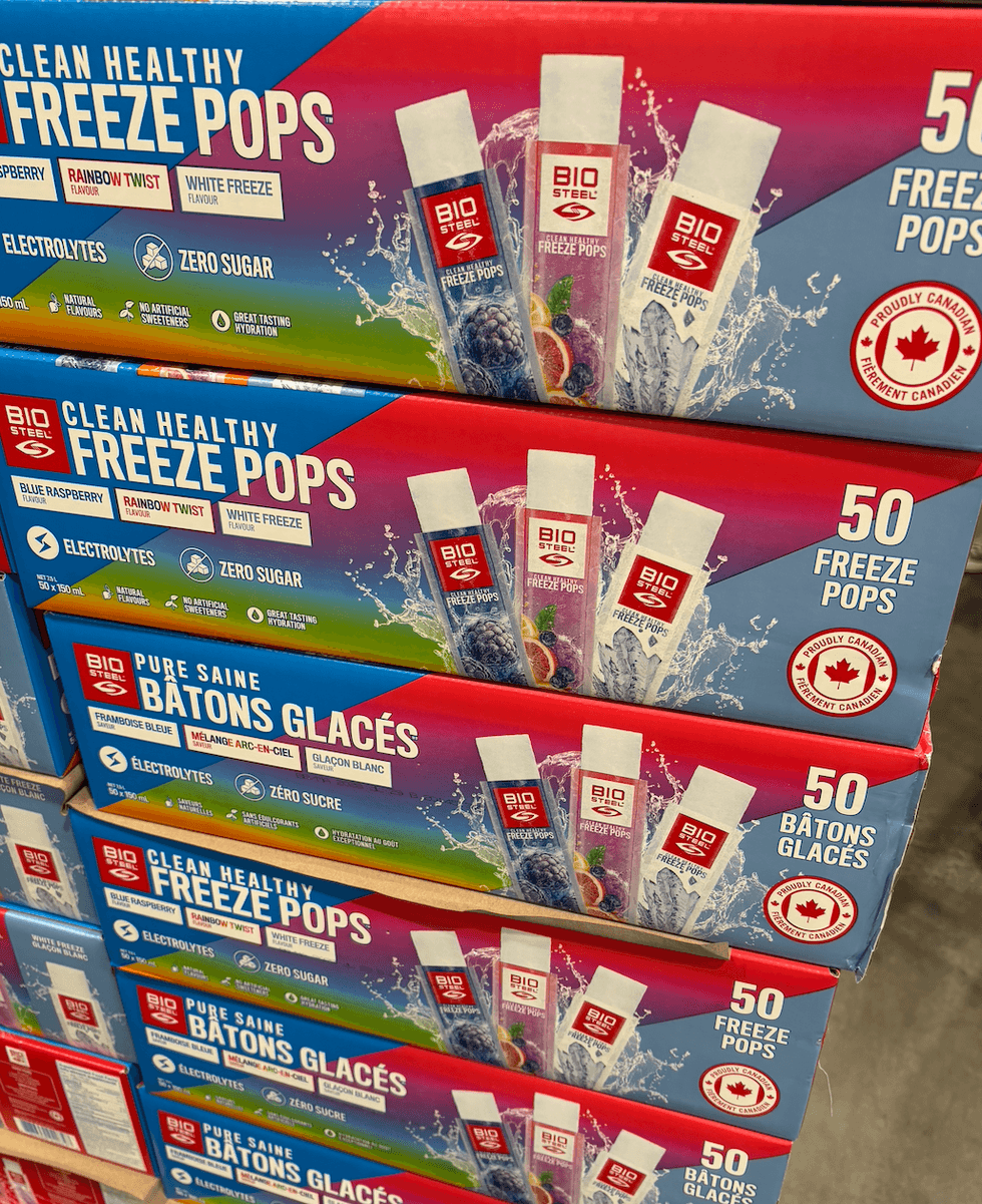 Batons glac\u00e9s avec \u00e9lectrolytes et sans sucre BioSteel \u00e0 vendre au Costco.