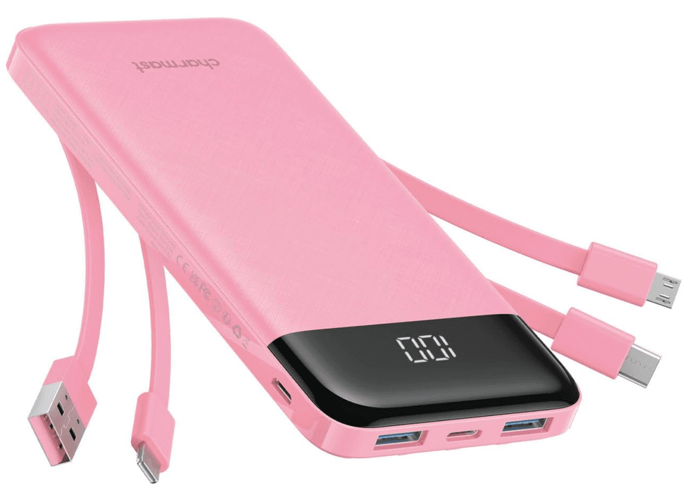 Batterie externe portative avec quatre c\u00e2bles int\u00e9gr\u00e9s vendue sur Amazon Canada.