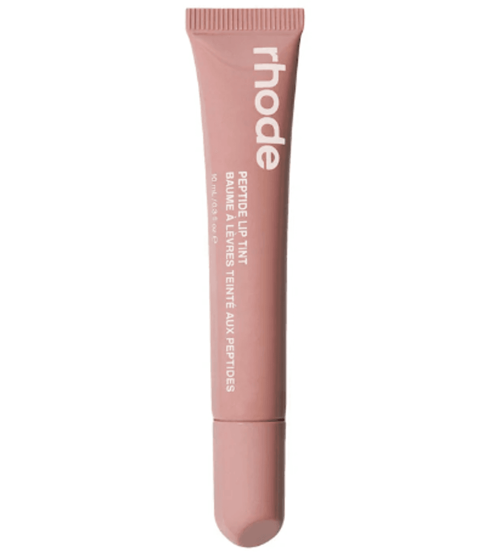 Baume \u00e0 l\u00e8vres teint\u00e9 aux peptides de rhode vendu au Sephora.
