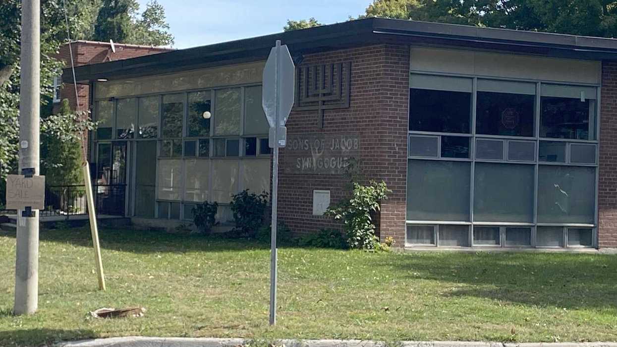 Belleville synagogue receives antisemitic flyers