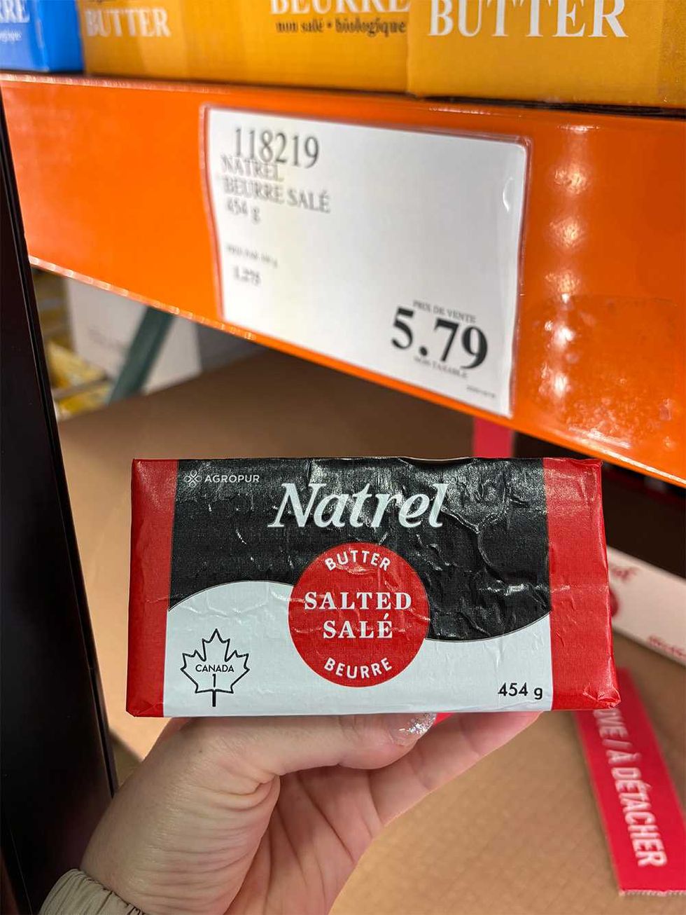 Beurre Natrel sal\u00e9 en vente au Costco.