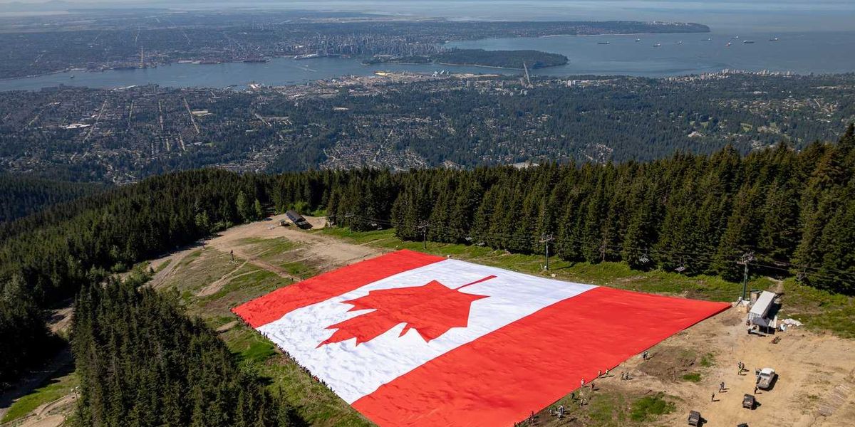 ‘Biggest Canadian flag’ unfurled in Vancouver for World Cup, but may breach etiquette ‘Biggest Canadian flag’ unfurled in Vancouver for World Cup, but may breach etiquette