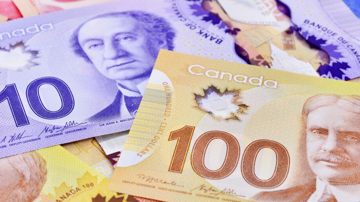 Billets d'argent canadien.