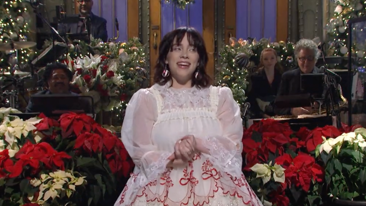 Billie Eilish Hosted 'SNL' & Revealed The Brutal Way Her Mom Told Her Not To Be An Actor