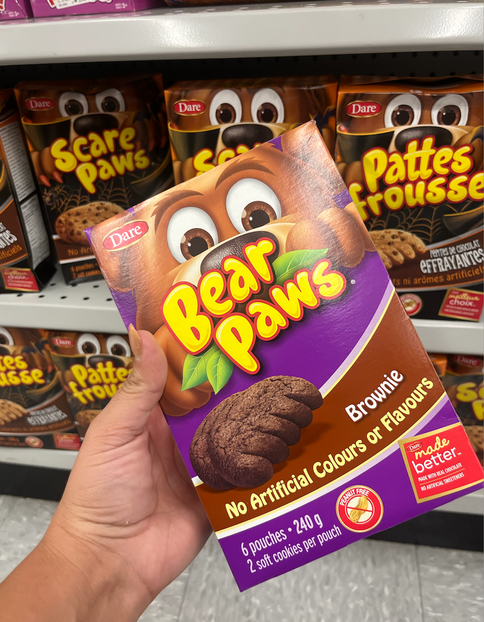 Biscuits Pattes d'ours au brownie au Dollarama.