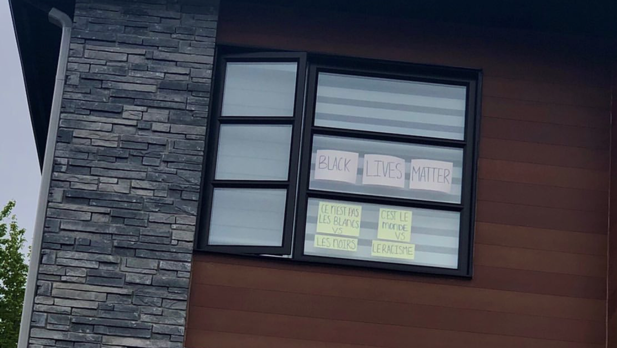 #BlackLivesMatter : Cette Québécoise remplace son arc-en-ciel pour soutenir le mouvement