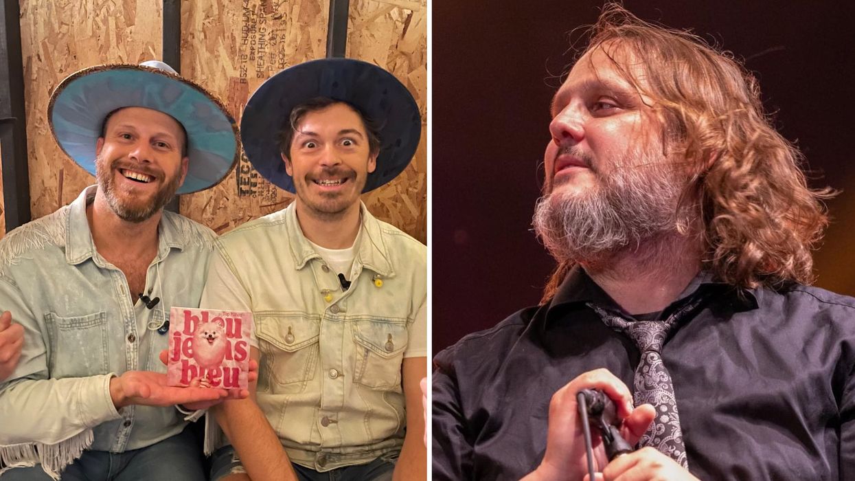 Bleu Jeans Bleu. Droite : Karl Tremblay, chanteur des Cowboys Fringants.