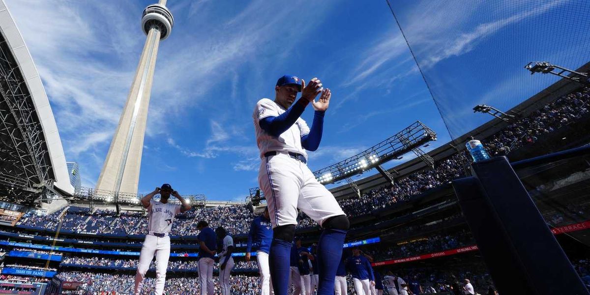 Toronto Blue Jays cap disappointing season with 5-1 victory over Reds, Life in canada Toronto Blue Jays cap disappointing season with 5-1 victory over Reds, Life in canada
