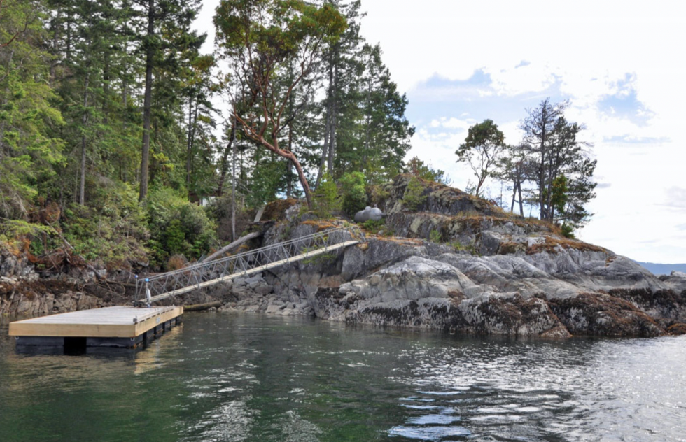 This Oceanfront Cottage For Sale In BC Is Cheaper Than The Average