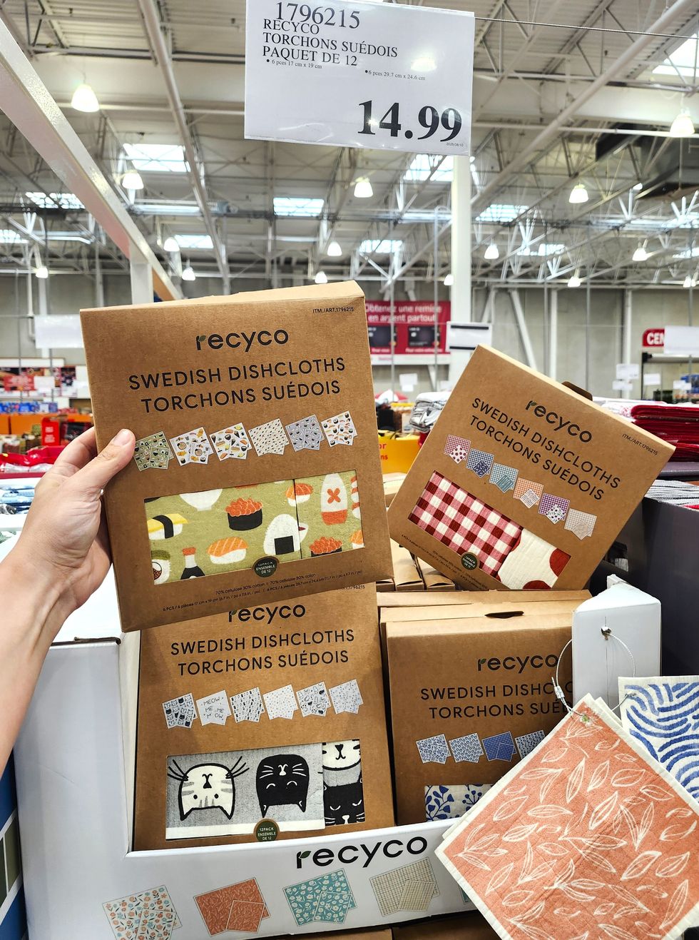 Bo\u00eetes de torchons su\u00e9dois de mod\u00e8les vari\u00e9es de la marque Recyco.