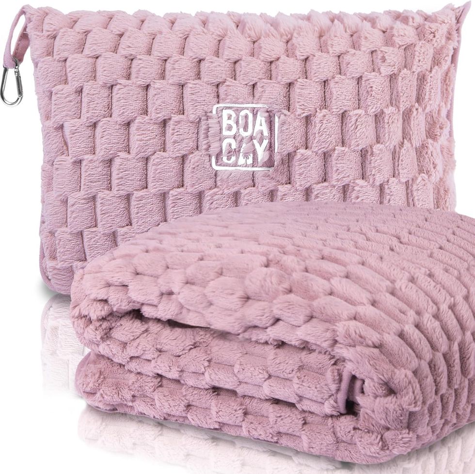 BOACAY Packable Travel Blanket.