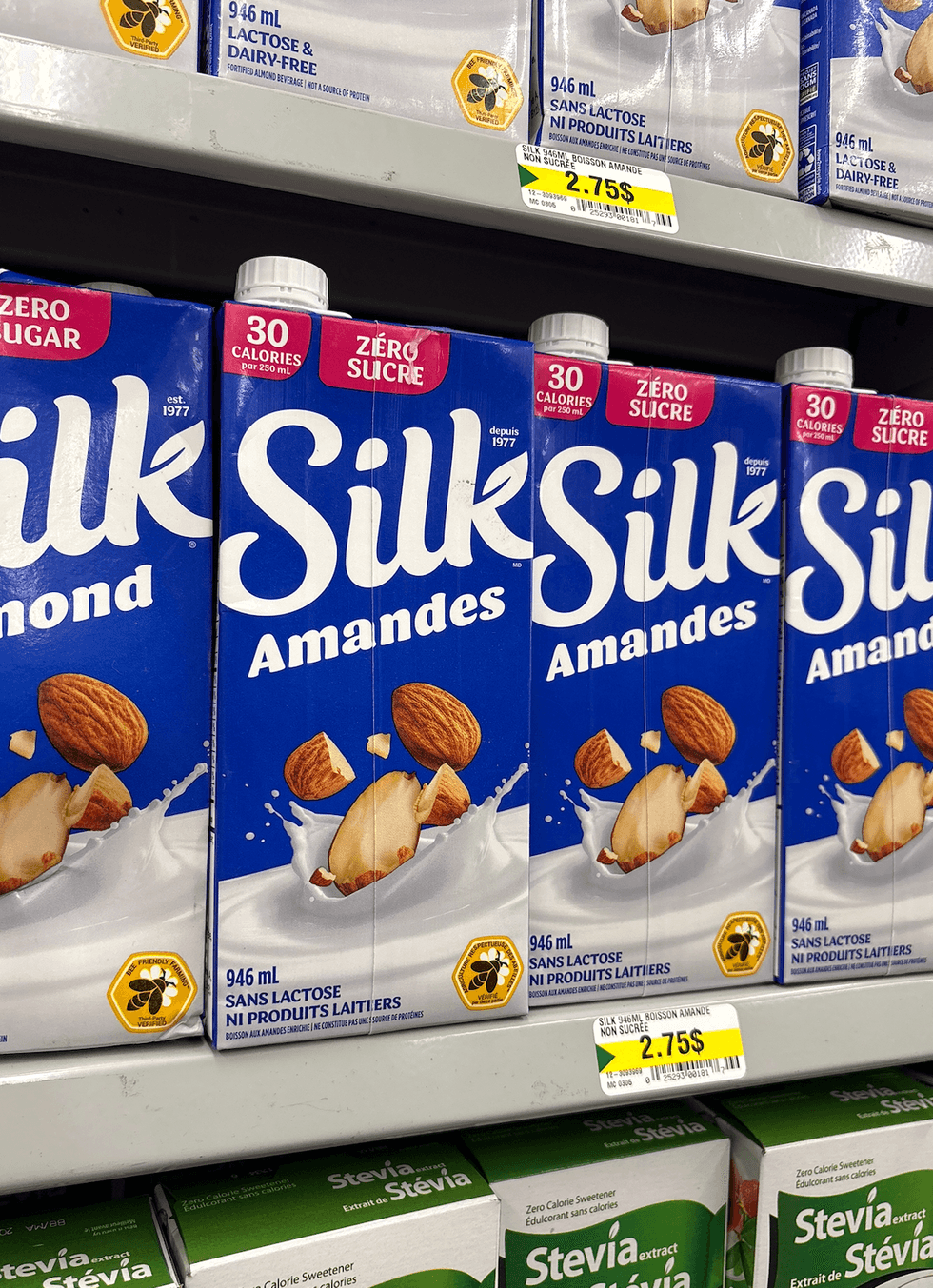 Boisson aux amandes de Silk sur les tablettes du Dollarama.