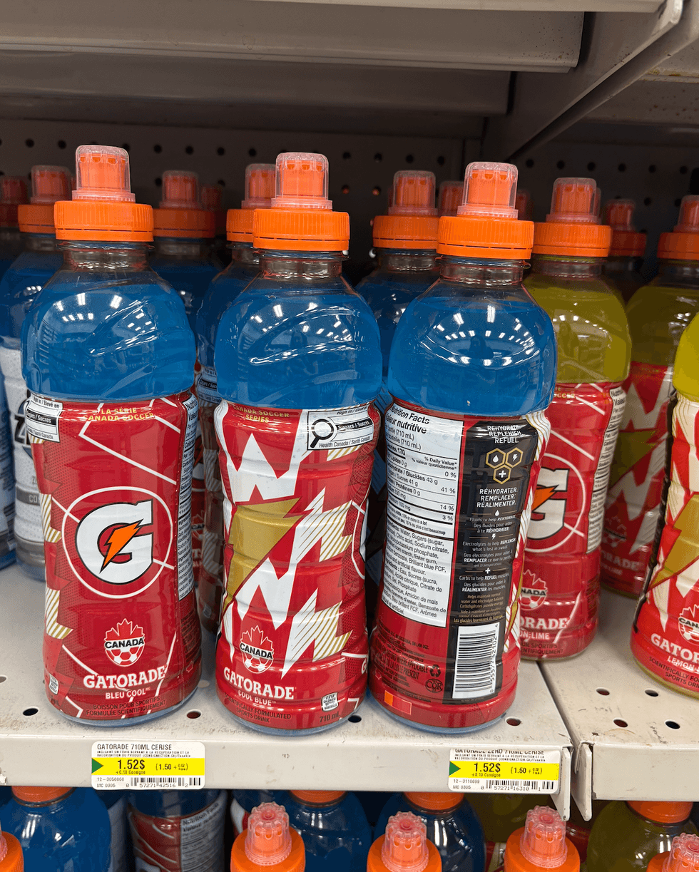 Boissons Gatorade sur les tablettes du Dollarama.
