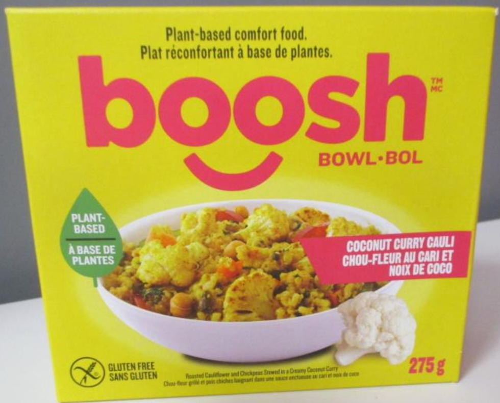 Bol de chou-fleur au cari et noix de coco de marque Boosh.