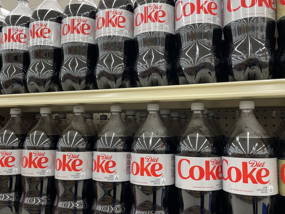 Aspartame Sweeteners In Diet Coke Could Be A Cancer Risk & Here's What