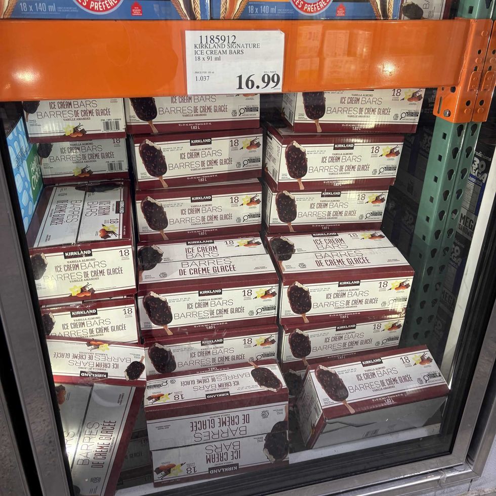 boxes of \u200bKirkland Signature vanilla almond ice cream bars at costco