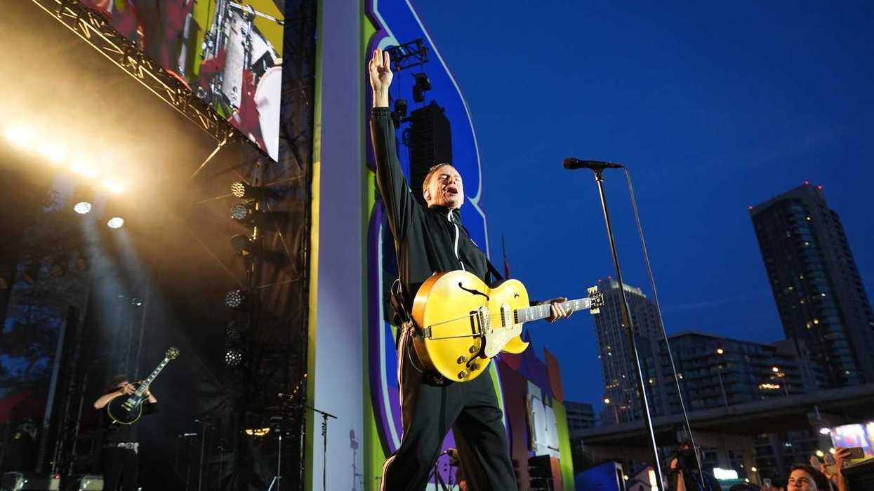 Bryan Adams drops protest song 'Lake Ontario'