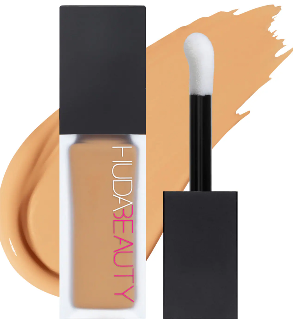 Cache-cerne Huda Beauty au Sephora.