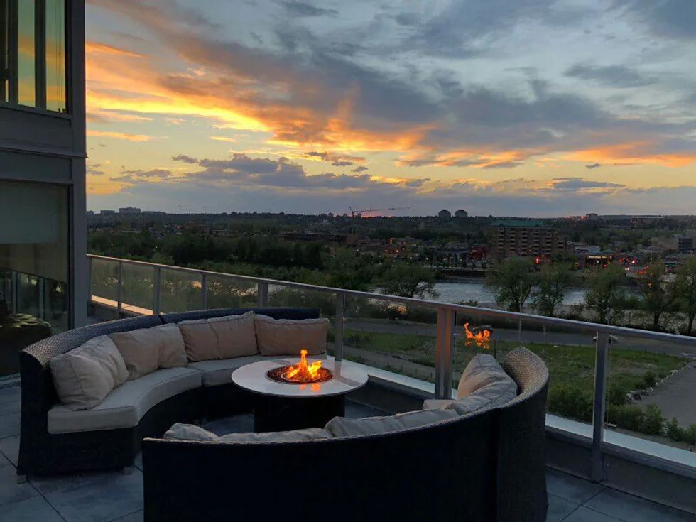 8 Calgary Airbnbs The Most Incredible Spots To Rent Right Now Narcity