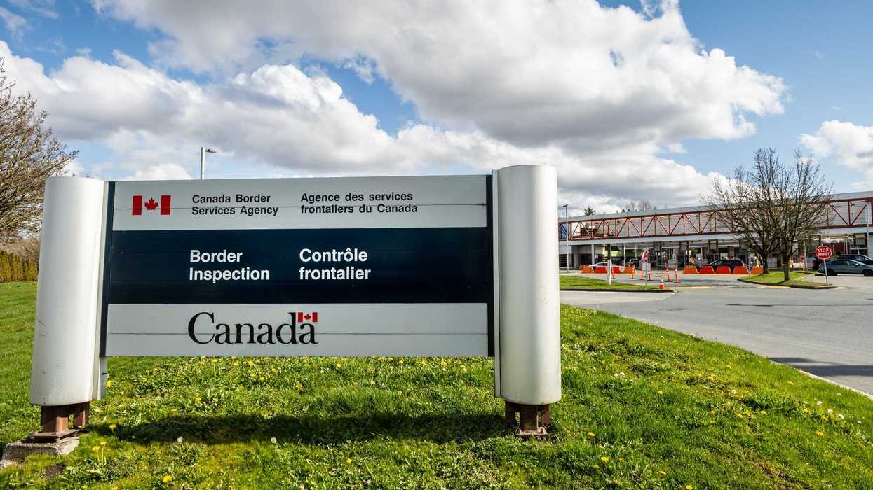 canada border services agency inspection sign at border crossing in surrey
