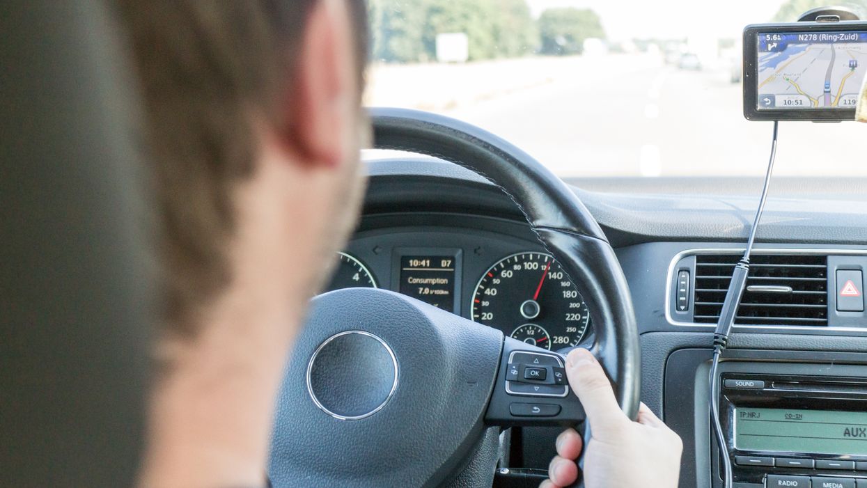 Canada Distracted Driving Laws: One Province Includes Talking To Passengers