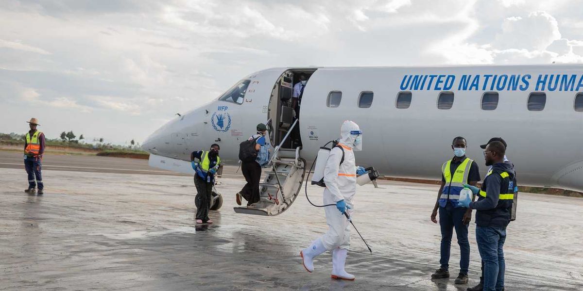 Canada extends Ebola travel restrictions for another 30 days Canada extends Ebola travel restrictions for another 30 days