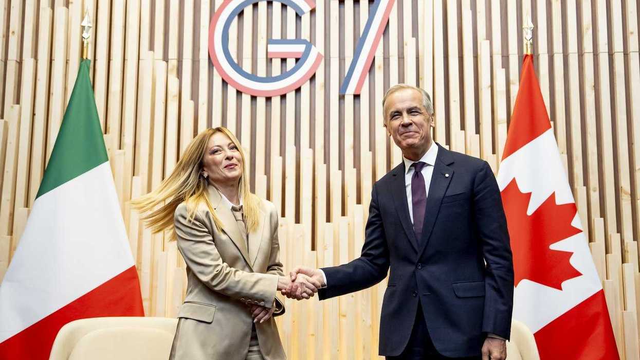 Canada, Italy begin talks on buying trainer jets